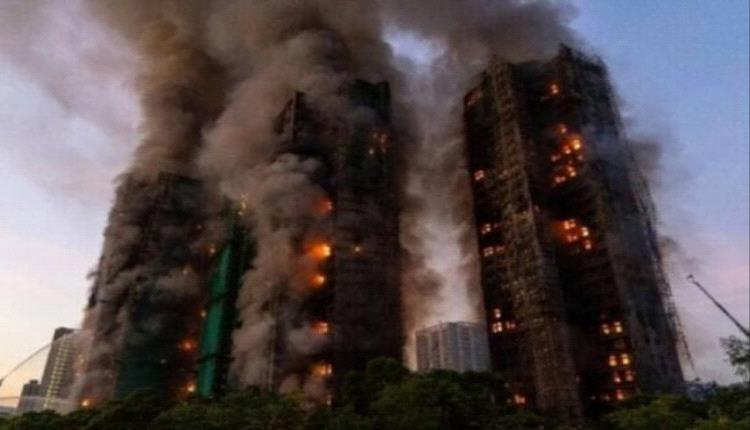 كارثة هونغ كونغ: ارتفاع حصيلة الحريق إلى 128 قتيلاً وعشرات المفقودين
