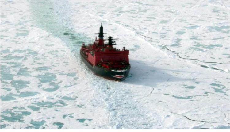 كاسحات الثلوج... أهم أسلحة تسابُق أمريكا وروسيا والصين على معادن القارة المتجمدة