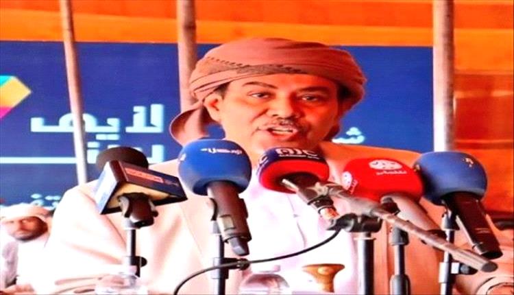 خالد الكثيري يتصدر حلف قبائل حضرموت وسط توتر سياسي وقبلي
