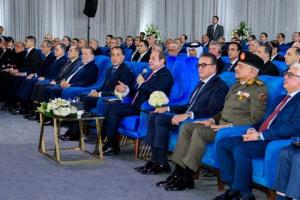 السيسي يثمّن صلابة الشعب المصري ويشيد بتقدم المنطقة الاقتصادية لقناة السويس