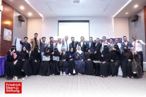 اختتام دورة مهارات الخطابة والخطاب السياسي للشباب القيادي في عدن
