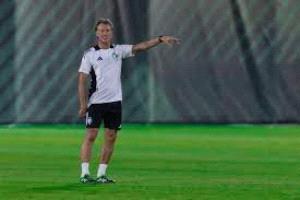 رينار يستبعد الحربي للإصابة ويستدعي الشهراني وكادش استعدادًا لكأس العرب
