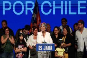 جانيت خارا تتقدم مبكرًا في سباق رئاسة تشيلي بفارقٍ ضئيل