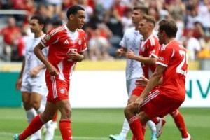 إنريكي يعترف: "قدمنا هدايا كبيرة لبايرن"