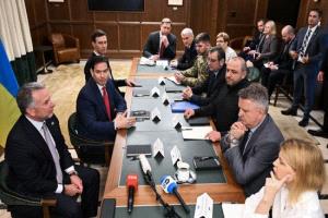 مفاوضات فلوريدا: خطة أميركية لإنهاء الحرب الأوكرانية وسط ضغوط موسكو وكييف
