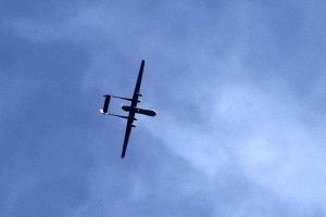 عاجل وسائل إعلام لبنانية: تحليق مكثف للطائرات المسيرة الإسرائيلية فوق عدد من البلدات الجنوبية على علو منخفض جدا