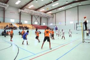 الصمود والشاطئ يتأهلان في أولمبياد شبوة للكرة الطائرة