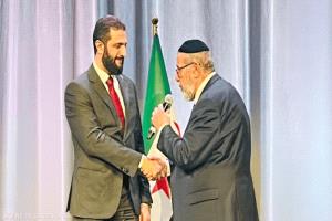 حاخام اليهود السوريين يبارك الشرع في واشنطن