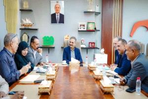 لملس ويونبس يتباحثان تسريع مشروع خط الخمسين ومعالجة طفح مياه عدن
