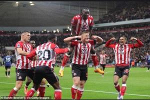 سندرلاند يحرم آرسنال من فوز ثمين في الدوري