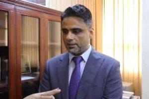 العاقل يطالب رئيس الوزراء بوقف إسفاف غلاب