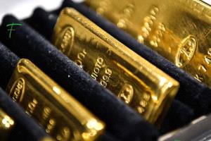 عاجل.. البنك المركزي الروسي يتجه إلى الذهب لتعويض الدولار واليورو.