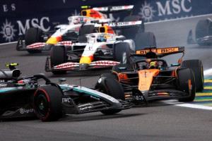 سائقو فورمولا 1 يطالبون بإصلاحات في إدارة السباقات