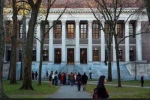 ذي إنترسبت الجامعات الأمريكية تستخدم الذكاء الاصطناعي لمراقبة طلاب مؤيدين لفلسطين #عاجل