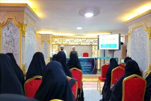 جامعة القرآن الكريم بعدن تنظم ندوة علمية حول صناعة الفقيه في عصر التحولات