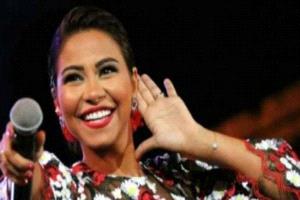 بلقيس تثير الجدل بتغريدة غامضة عن شيرين عبد الوهاب