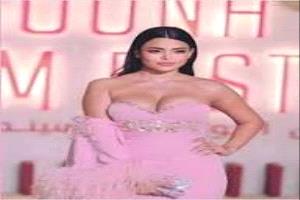 أسماء جلال تتوعّد مروّجي شائعات خلافاتها مع والدتها