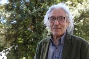 فرنسا ترحب بعفو الجزائر عن الكاتب بوعلام صنصال