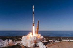 الإمارات تطلق القمر الاصطناعي "فاي 1" لتعزيز التعاون الفضائي الدولي