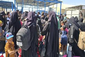 يوم غد 850 عراقيا سيغادرون مخيم الهول باتجاه "الجدعة