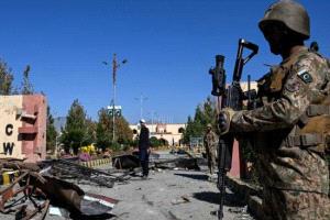 باكستان تحذر: وقف إطلاق النار مع أفغانستان هش وغير فعّال

