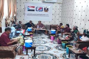 حلقة نقاش في عدن تسلّط الضوء على تعقيدات المشهد السياسي والاقتصادي ودور الجنوب في معادلة الحل
