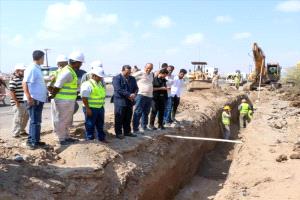 عدن تطلق مشروع الخط الاستراتيجي للصرف الصحي لتحسين البنية التحتية في دار سعد
