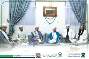 تعاون أكاديمي بين جامعة الوسطية ودار المصطفى لتعزيز التعليم عن بُعد