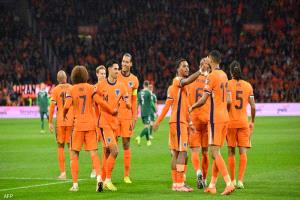 هولندا تحجز مقعدها في كأس العالم بالفوز على ليتوانيا