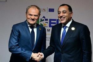 مدبولي وتوسك يبحثان تعزيز الشراكات الاقتصادية والتعاون الإقليمي في لواندا