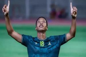 عاجل | تطور عاجل في صفقة هوساوي إلى الهلال.. اللاعب يفاجئ الزعيم