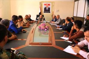 تعز تخطط لإعادة تأهيل قلعة القاهرة ومكافحة العشوائيات لتعزيز السياحة
