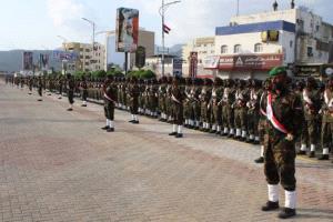 استعراض قوة الجنوب.. الزُبيدي يشهد عرضًا عسكريًا مهيبًا في عدن
