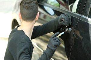 5 طرق لحماية سيارتك من السرقة الإلكترونية