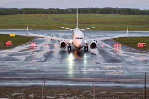 عاجل | رويترز عن مطار فيلنيوس في ليتوانيا وقف الرحلات الجوية مؤقتا بسبب تحرك مناطيد باتجاه المجال الجوي للمطار