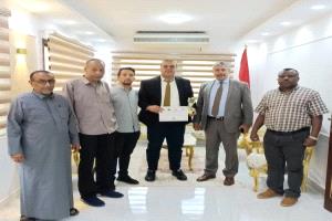 السفير بحاح يكرّم المهندس ماجد يادين لفوزه بجائزة الشباب العربي للتنمية المتكاملة