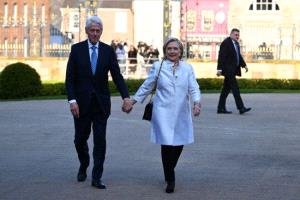 الكونغرس يفتح الصندوق الأسود لإبستين: استدعاء بيل وهيلاري كلينتون للشهادة في ديسمبر