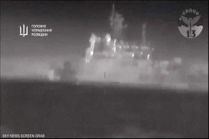 وزير الدفاع البريطاني يحذر من سفينة روسية "غامضة"