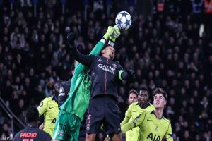 سان جيرمان يتفوق على توتنهام في مباراة "غزيرة الأهداف"