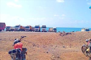 إغلاق منفذ رأس العارة البحري في لحج تنفيذًا لتوجيهات رئاسية