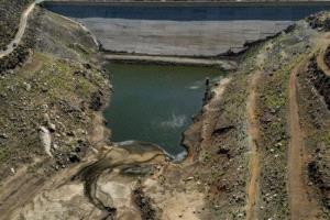 اليونان تعلن حالة طوارئ مائية لمواجهة الجفاف في أثينا وبحر إيجه
