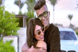 انفصال مطرب المهرجانات عصام صاصا عن زوجته جهاد أحمد..