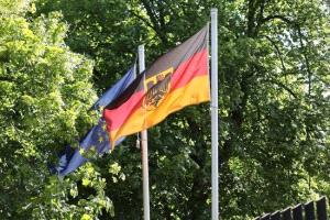 رحيل التوأمتين كيسلر نهاية هادئة لأسطورتين هزّتا مسار الفن الأوروبي