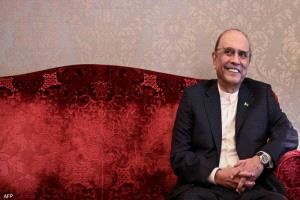 باكستان.. "حصانة مدى الحياة" للرئيس وقائد الجيش