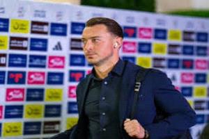 يايسله يردّ بحزم: "من ينتقد لا يعرف الأهلي من الداخل"