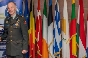 قائد الأركان الأوروبي يستبعد جيشاً أوروبياً موحداً ويركز على التعاون الثنائي