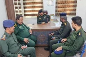 شرطة شبوة تستعرض جهود مكافحة المخدرات وتعزز التعاون مع الإدارة العامة