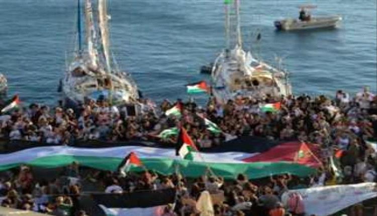 إسرائيل ترحّل 137 ناشطاً من أسطول الصمود إلى تركيا