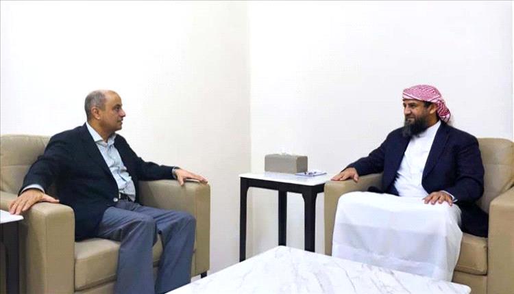 المحرّمي يؤكد دعم مجلس القيادة للحكومة في مسار الإصلاحات الاقتصادية والخدمية