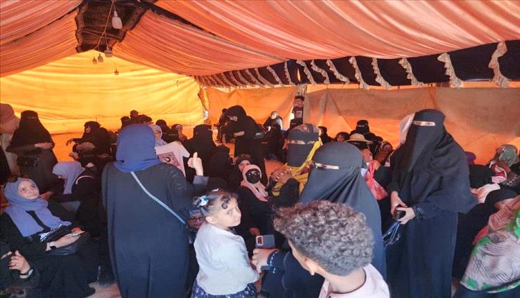 محاميات في تعز يطلقن "خيمة النساء" لتوثيق الجرائم ودعم ضحايا الانفلات الأمني